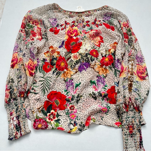 Camilla Shirred Cuff Blouse
Leos Bouquet silk - Picture 10 of 10